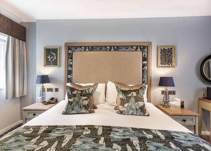 BLAKENEY MANOR HOTEL